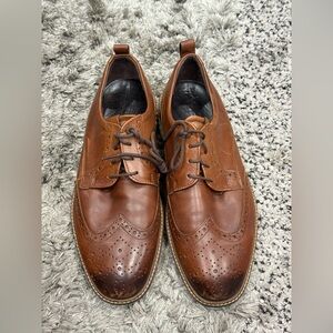 Ecco Oxford Shoes with Rouge Detailing